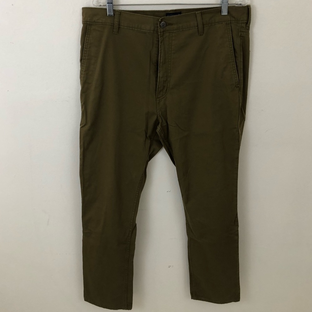 Levi’s Men’s Olive Green Chino Straight Pants Size 34
